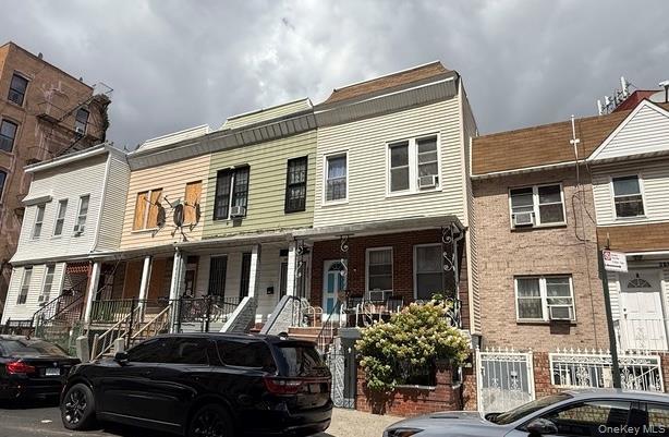 Photo of Listing #911625