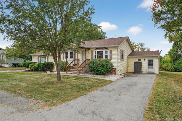 6 Moffatt Lane, Chester