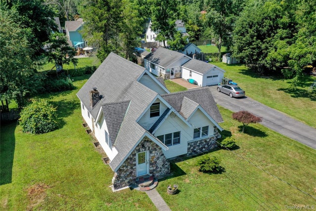 9 Chestnut Street, Greenwood Lake