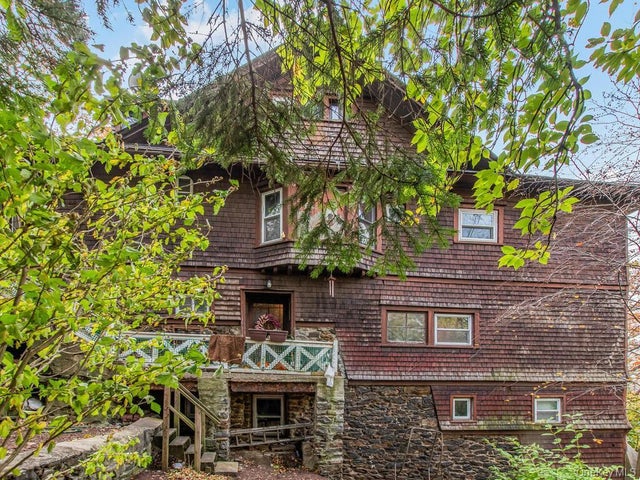 83 Alta Avenue, Yonkers