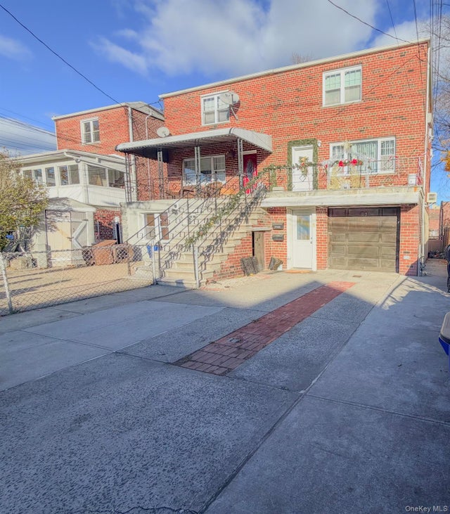 Photo of Listing #936690