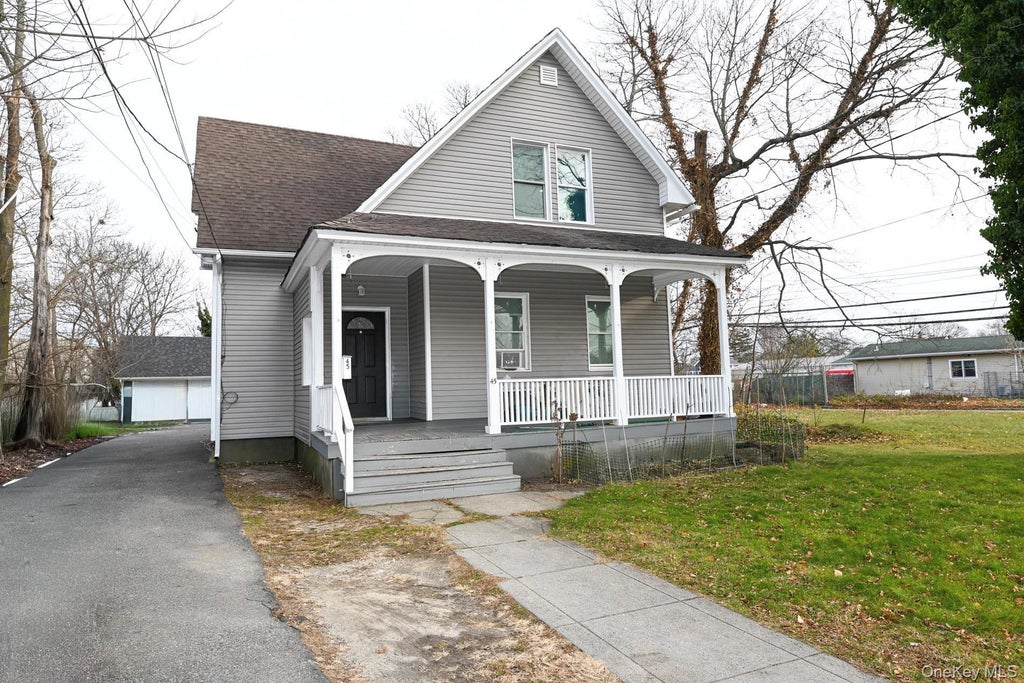 45 Rider Avenue, Patchogue