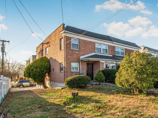 Photo of Listing #942576