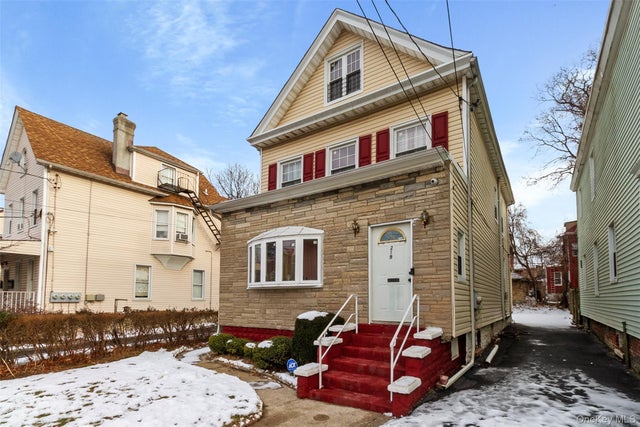 219 S Sixth Avenue, Mount Vernon