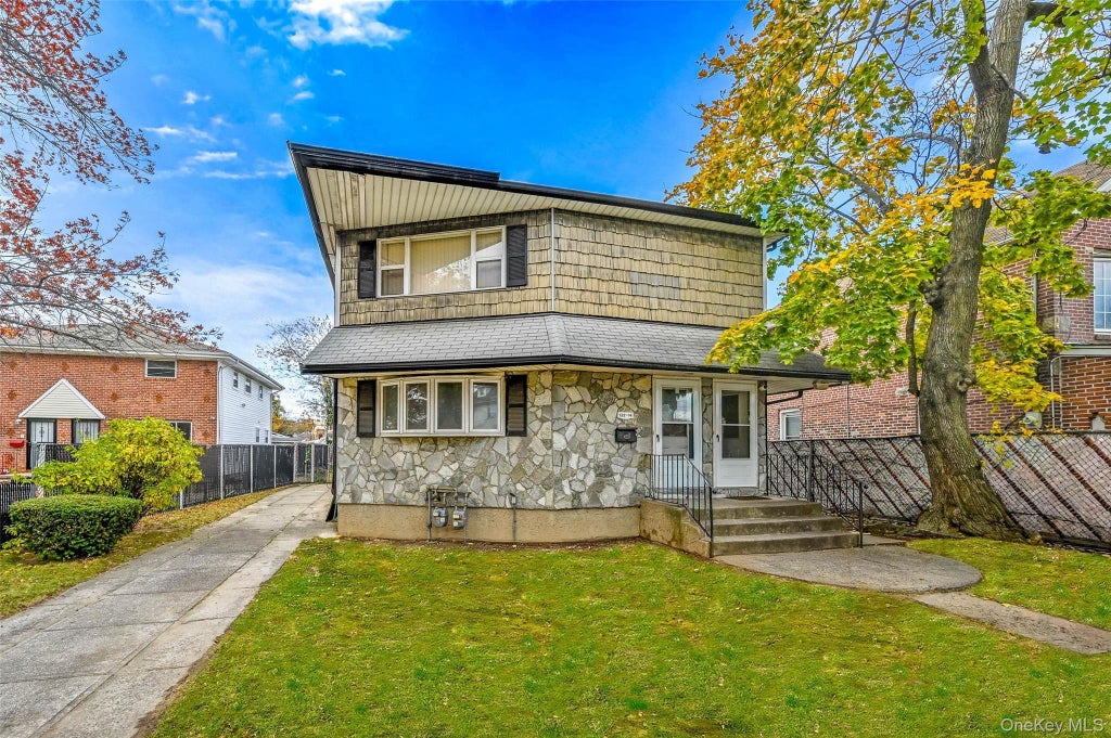 13214 Farmers Boulevard, Saint Albans