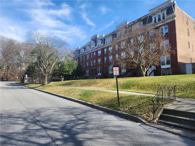 4 Eastman Terrace # 1, Poughkeepsie