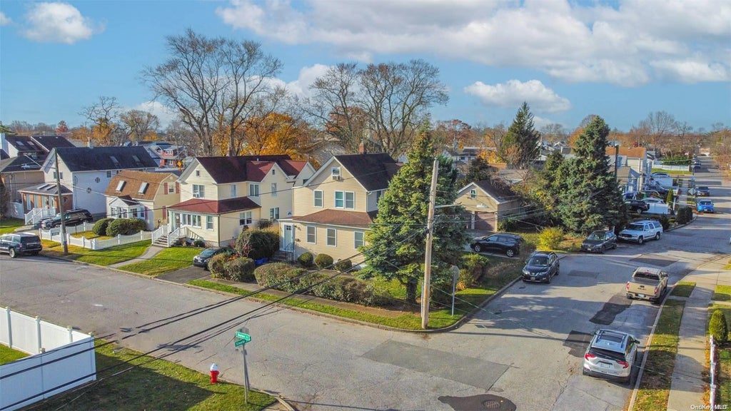 4 of 8 - 2984 Dorlon, Baldwin, NY