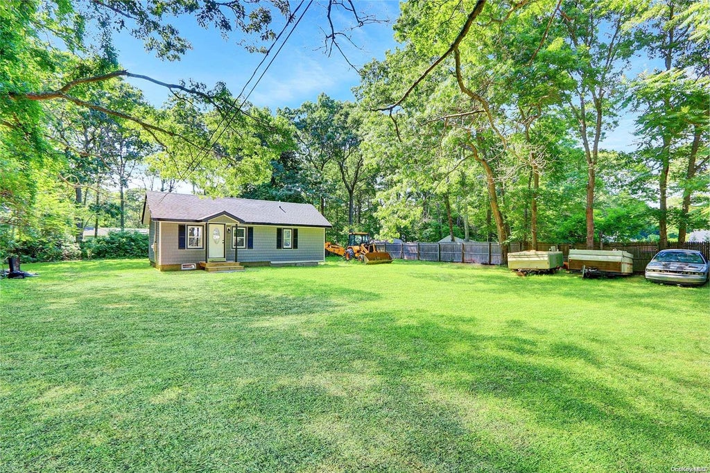 6 of 21 - 46 Bernstein Boulevard, Center Moriches, NY