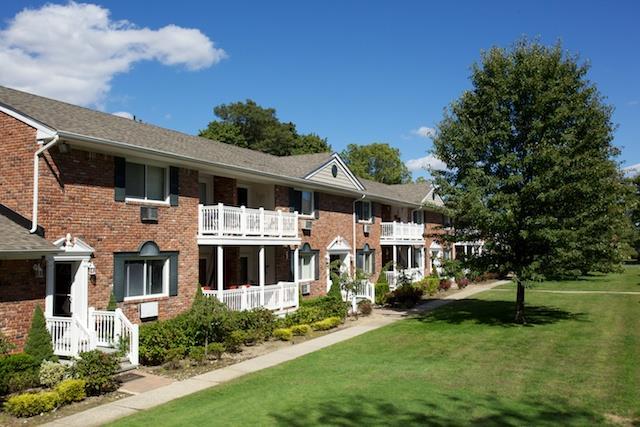 1 of 1 - 16 Garfield Avenue # 24-b, Sayville, NY