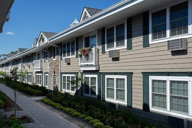 1 of 5 - 333 Candee Avenue # H5, Sayville, NY