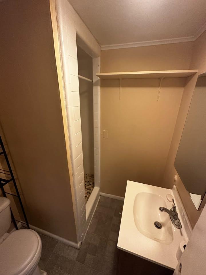 4 of 6 - 25 Clinton Avenue, Bay Shore, NY