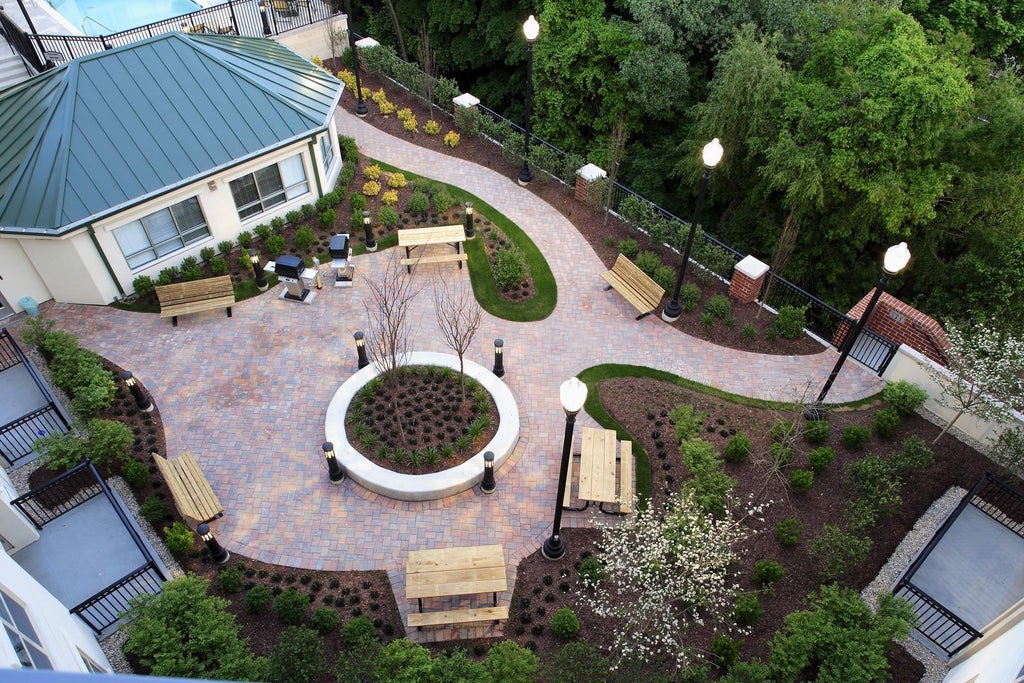 1 of 2 - 100 Glen St. # N2204, Glen Cove, NY