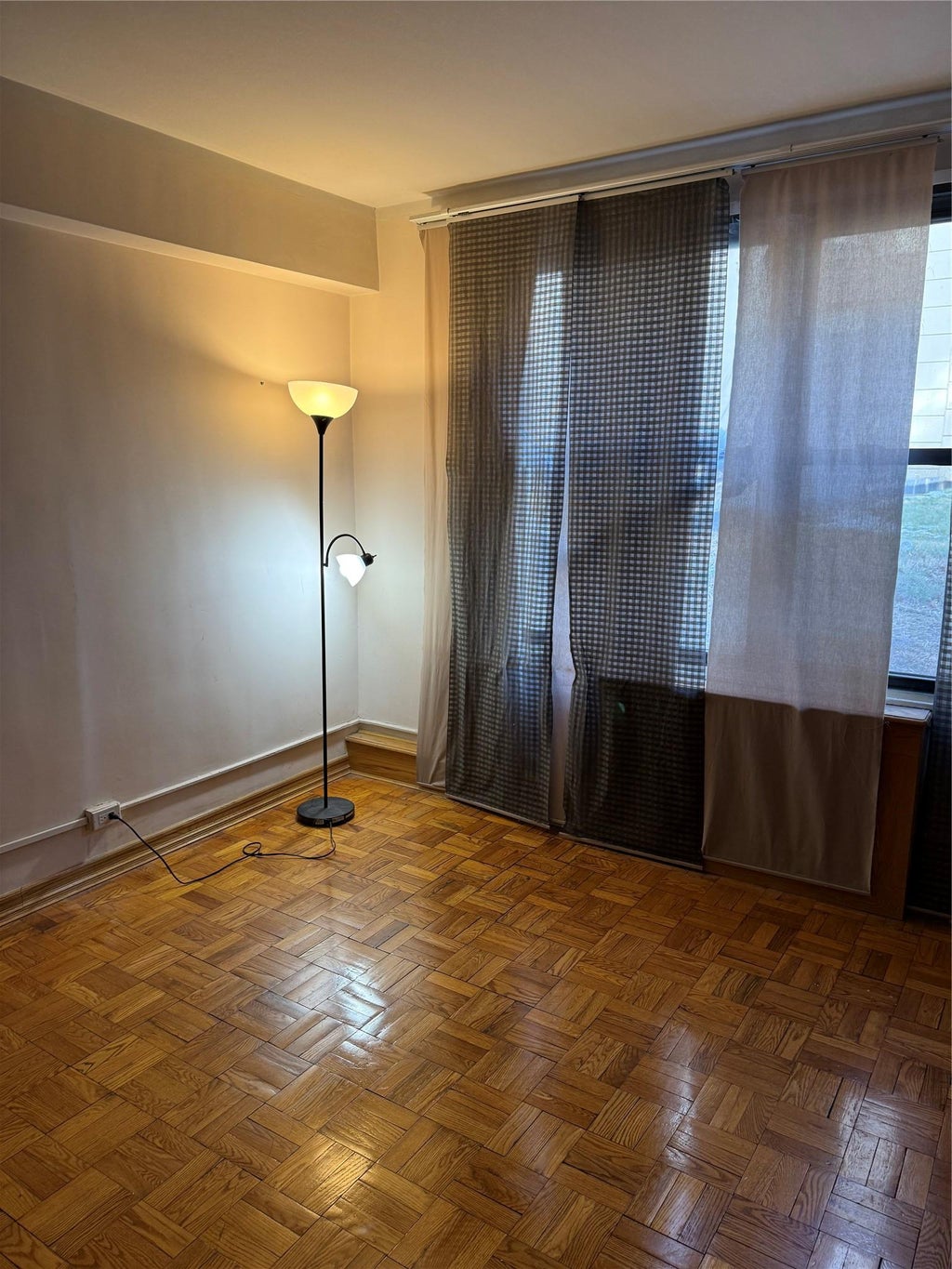 11 of 22 - 98-22 63rd Drive 63rd Drive # 1-e, Rego Park, NY