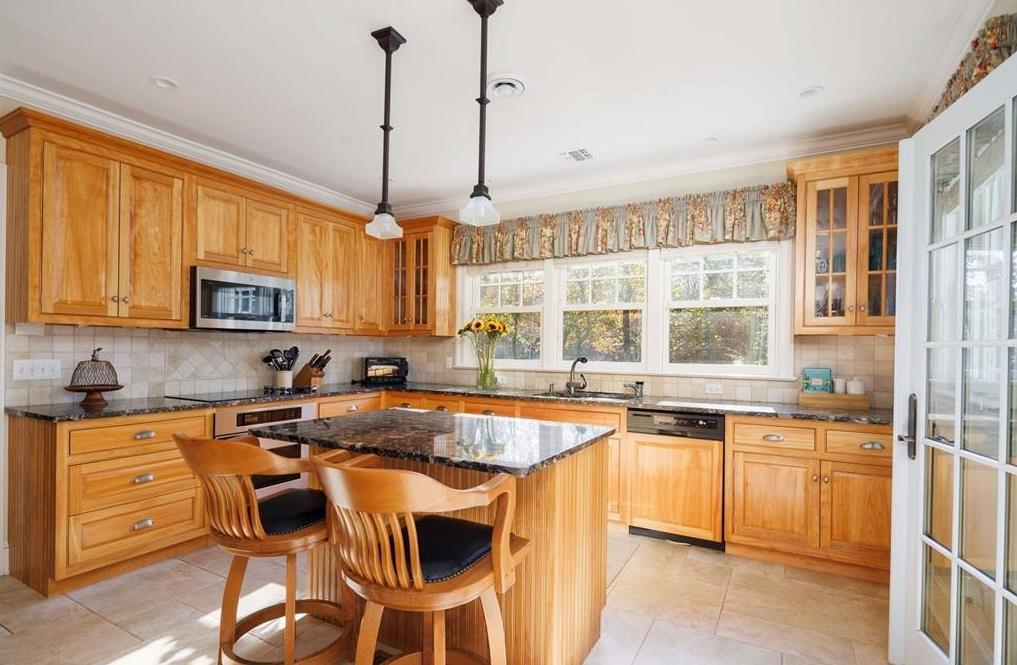 7 of 21 - 190 Jackson Landing, Mattituck, NY