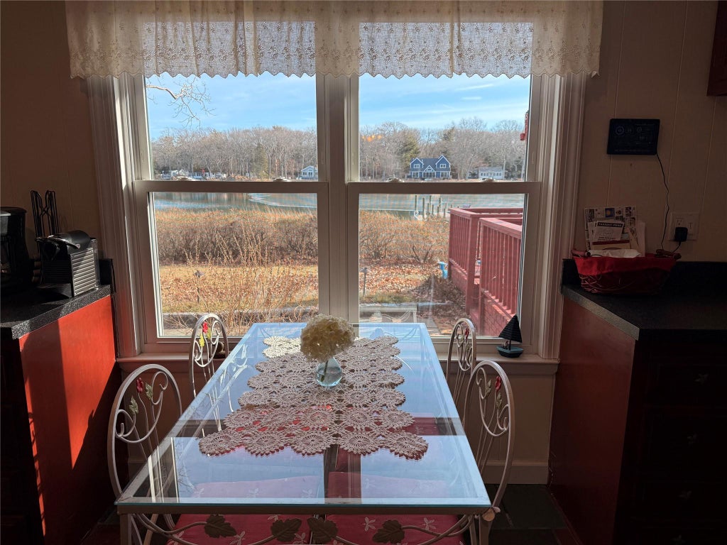 9 of 17 - 3705 Wells Road, Peconic, NY