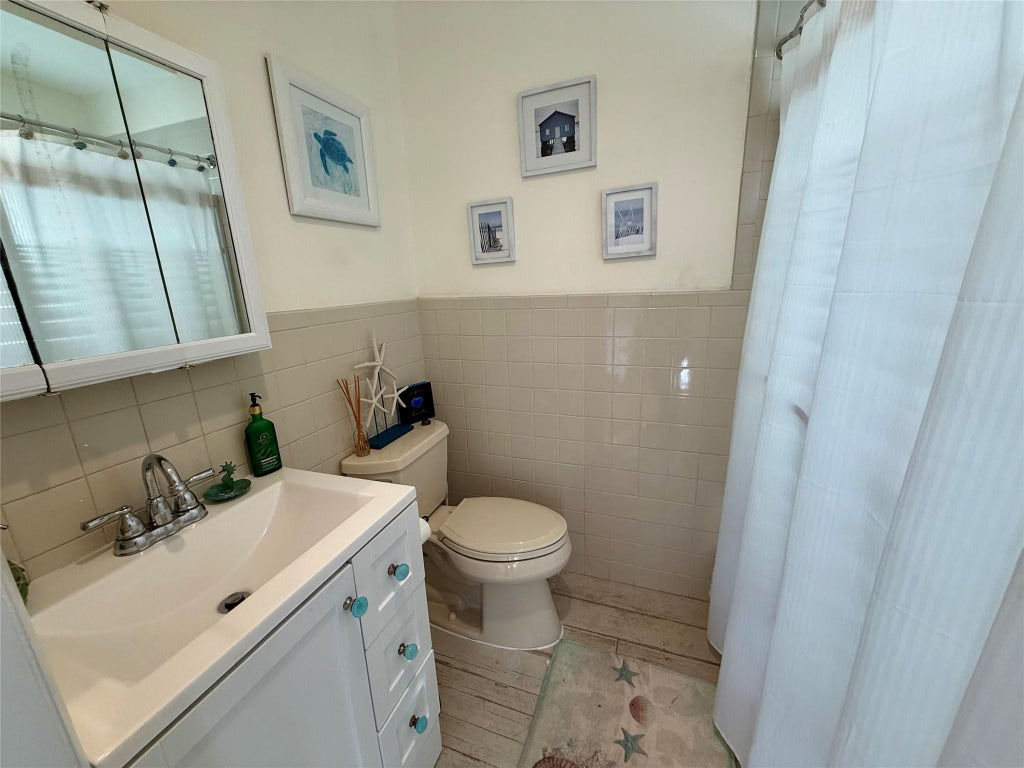 12 of 17 - 3705 Wells Road, Peconic, NY