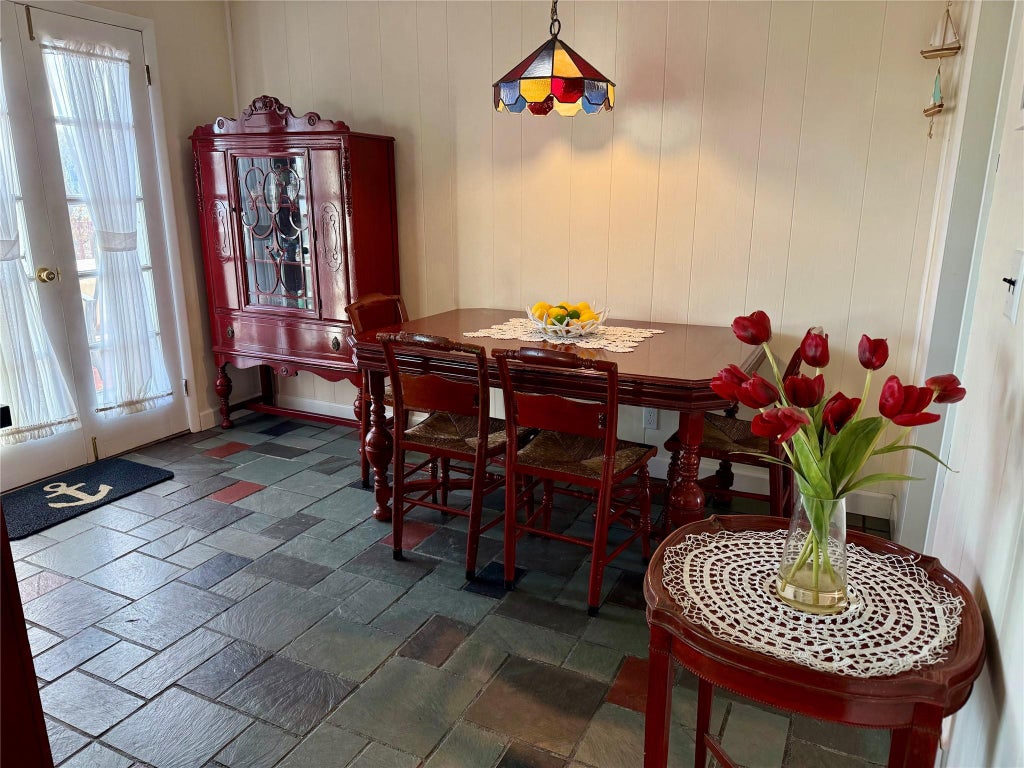 6 of 17 - 3705 Wells Road, Peconic, NY