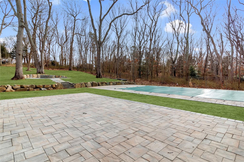 3 of 27 - 485 Hickory Avenue, Southold, NY