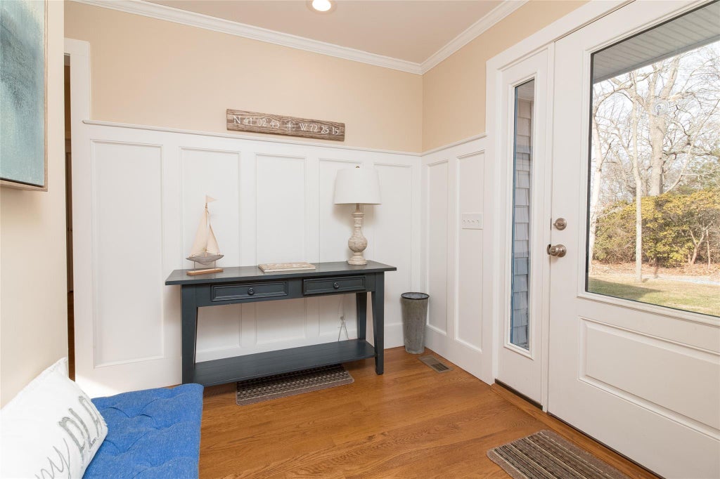 7 of 27 - 485 Hickory Avenue, Southold, NY