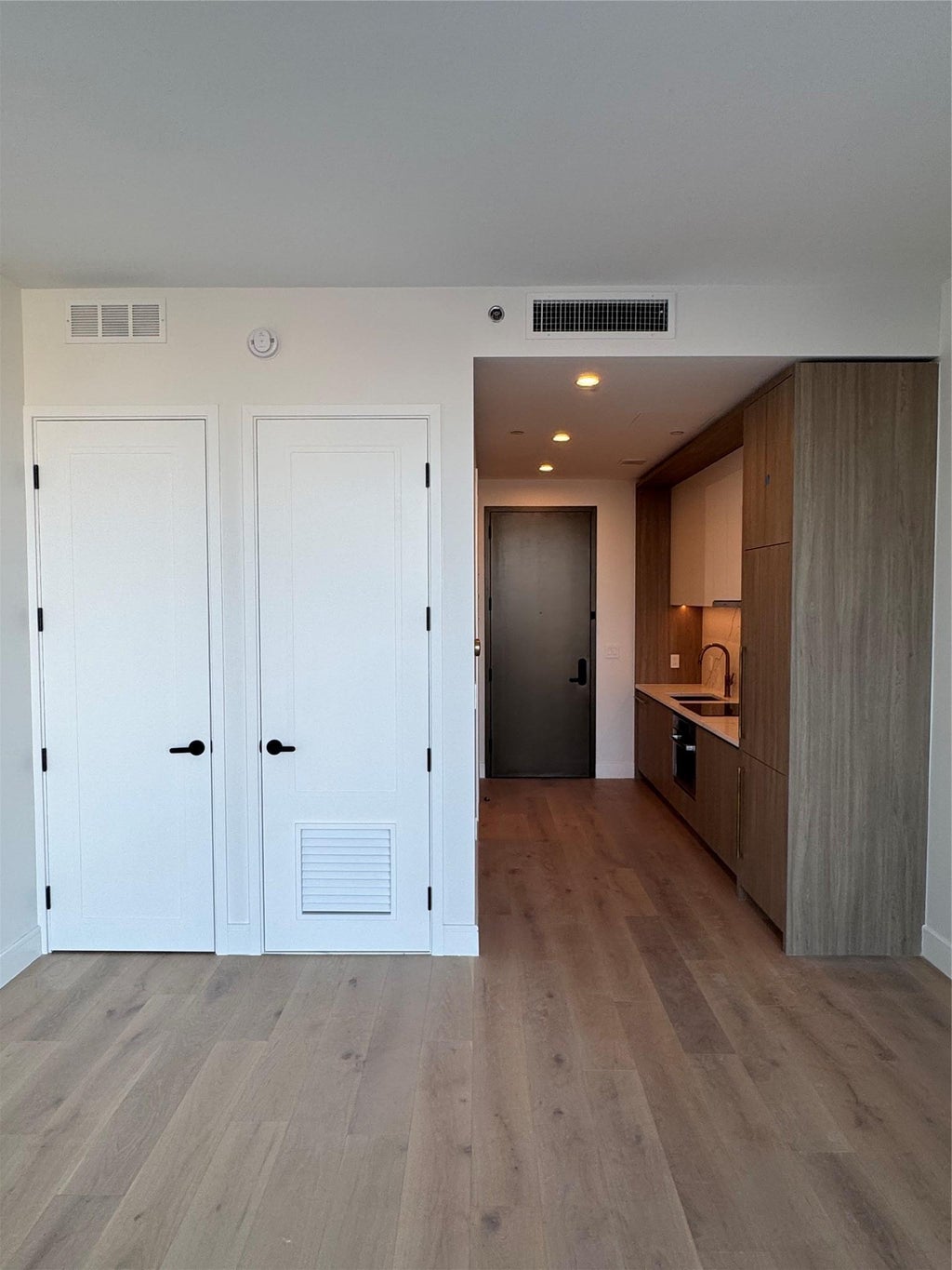1 of 19 - 40-46 24th Street # 4j, Long Island City, NY