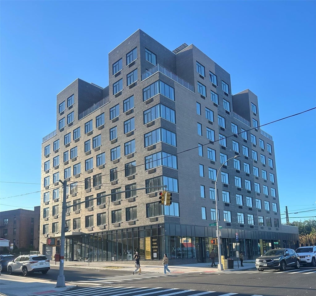 1 of 6 - 6368 Austin # 5c, Rego Park, NY