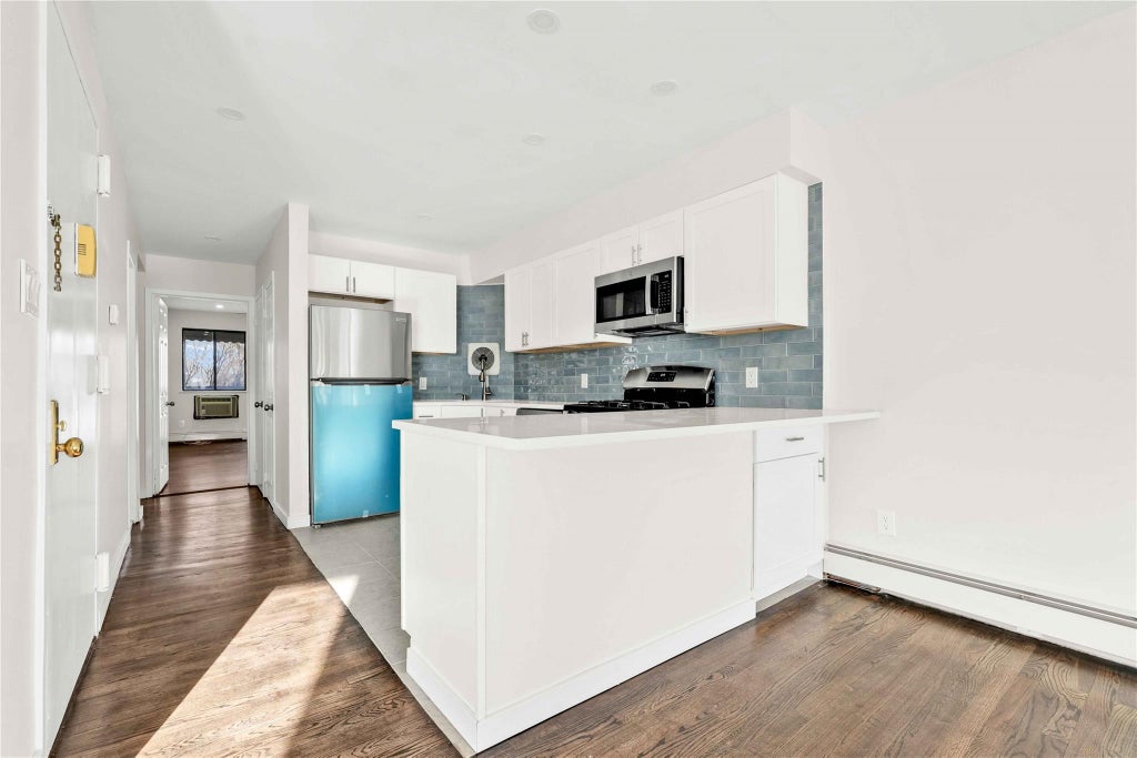 9 of 26 - 67-07 Selfridge St. # 3rd Floor, Forest Hills, NY