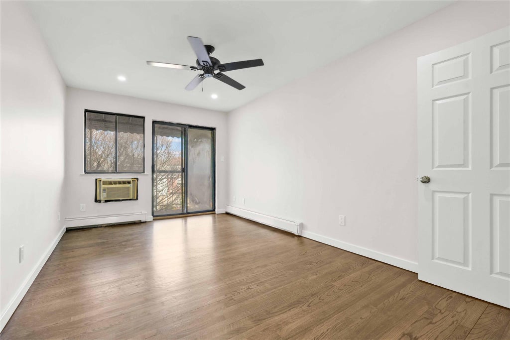 10 of 26 - 67-07 Selfridge St. # 3rd Floor, Forest Hills, NY