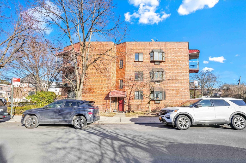 1 of 26 - 67-07 Selfridge St. # 3rd Floor, Forest Hills, NY