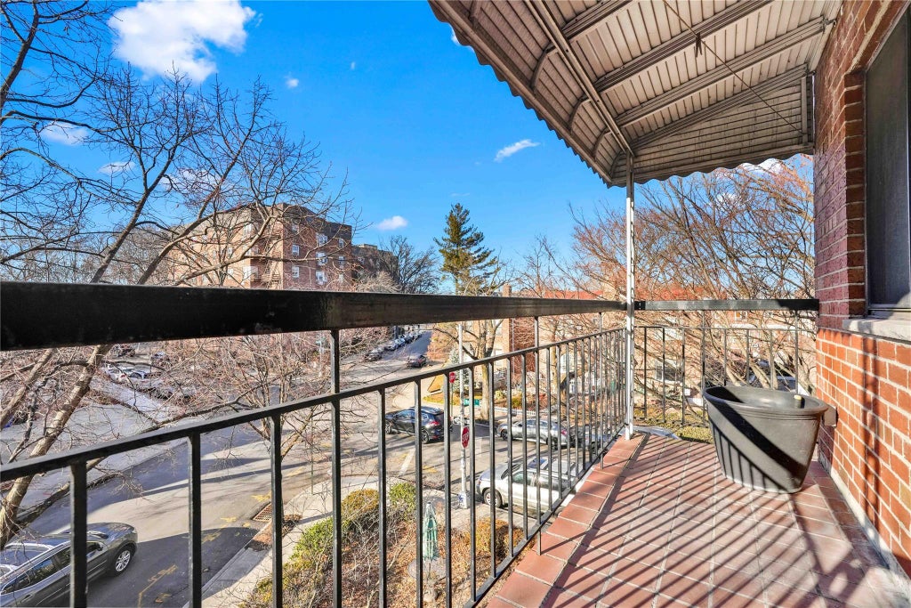21 of 26 - 67-07 Selfridge St. # 3rd Floor, Forest Hills, NY