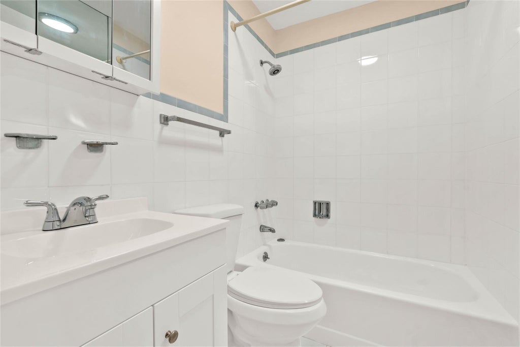 23 of 26 - 67-07 Selfridge St. # 3rd Floor, Forest Hills, NY