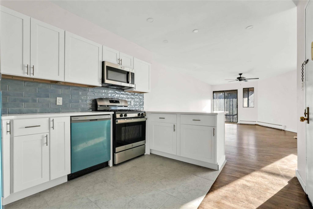 7 of 26 - 67-07 Selfridge St. # 3rd Floor, Forest Hills, NY