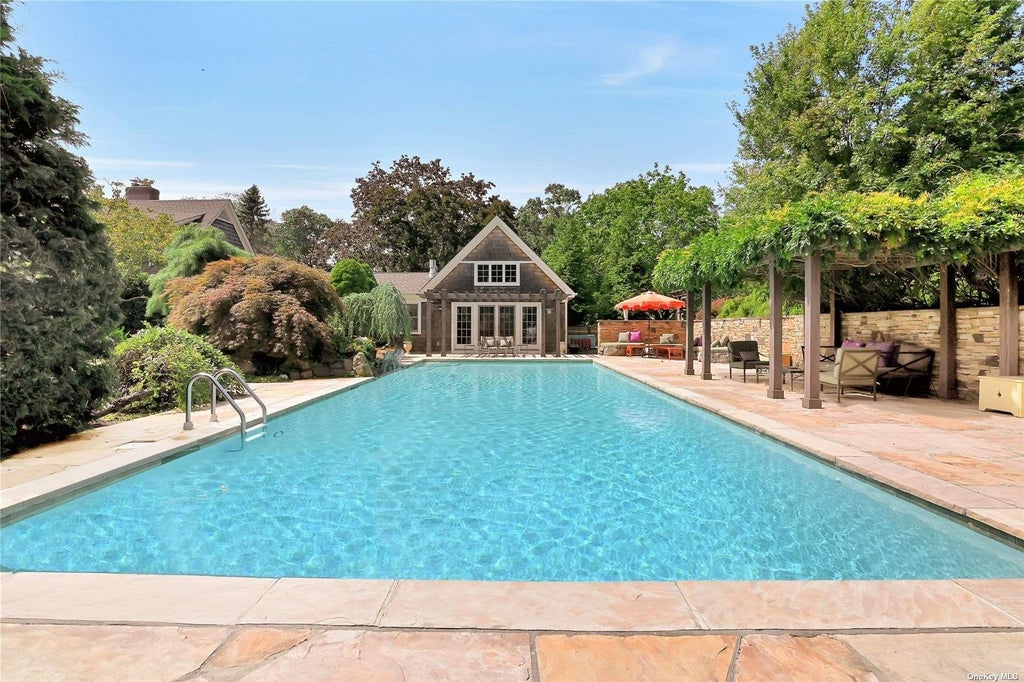 1 of 30 - 185 Wiggins Lane, Greenport, NY