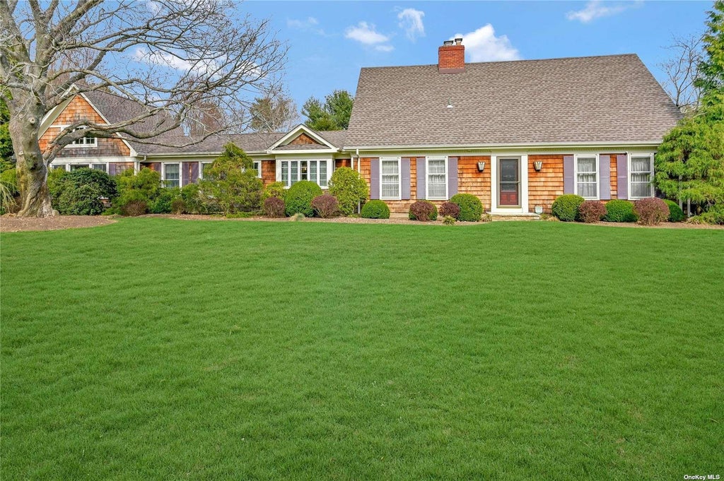 3 of 30 - 185 Wiggins Lane, Greenport, NY