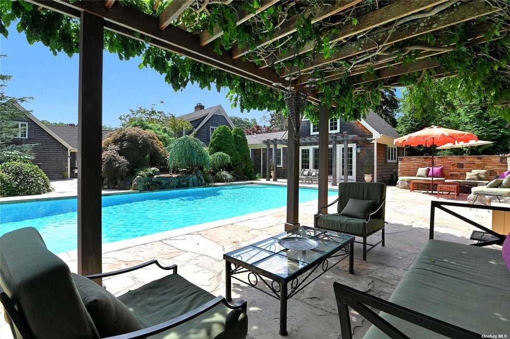 4 of 30 - 185 Wiggins Lane, Greenport, NY
