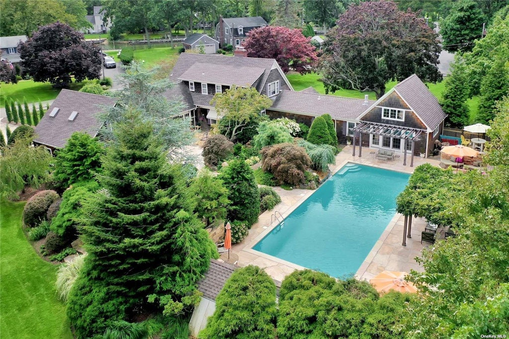 7 of 30 - 185 Wiggins Lane, Greenport, NY