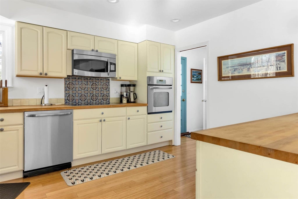 10 of 36 - 485 Pine Road, Southold, NY