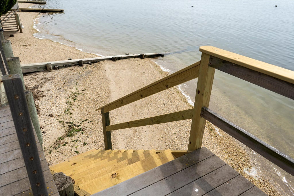 26 of 31 - 1429 Peconic Bay Boulevard, Laurel, NY