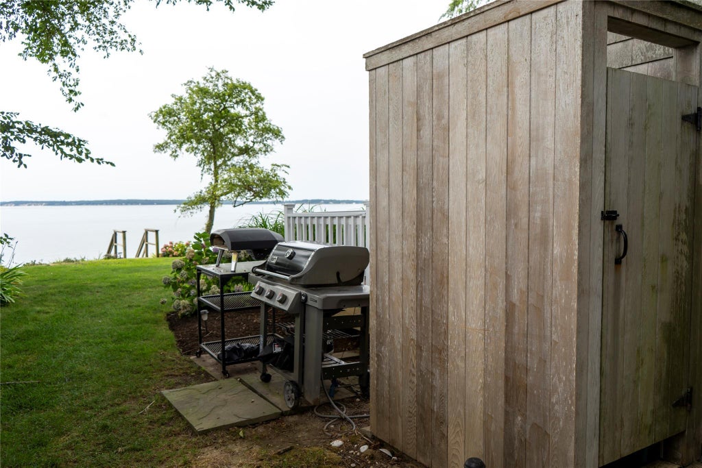 28 of 31 - 1429 Peconic Bay Boulevard, Laurel, NY