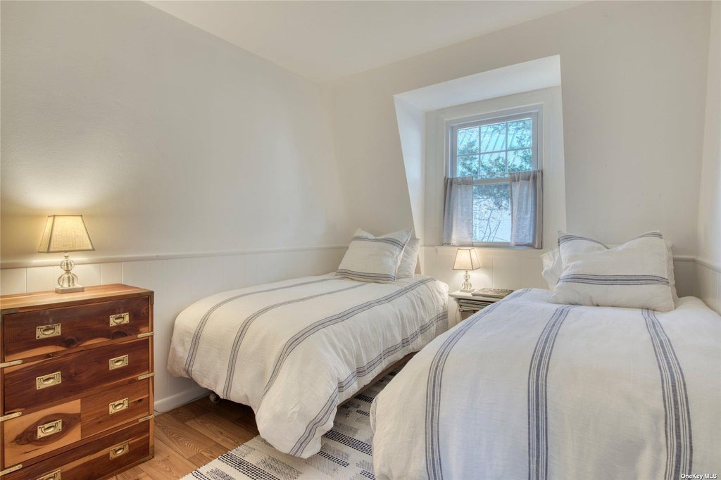 11 of 18 - 1500 Trumans Path, East Marion, NY