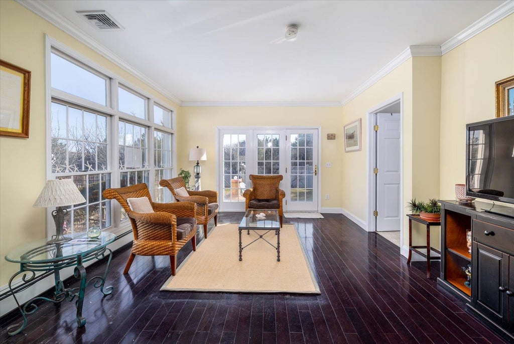 4 of 22 - 56 Buxton St., Lido Beach, NY