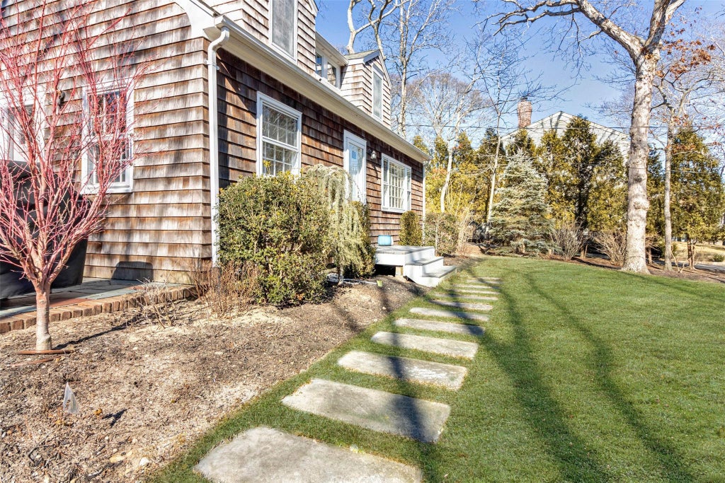 2 of 26 - 1500 Vanston Road, Cutchogue, NY