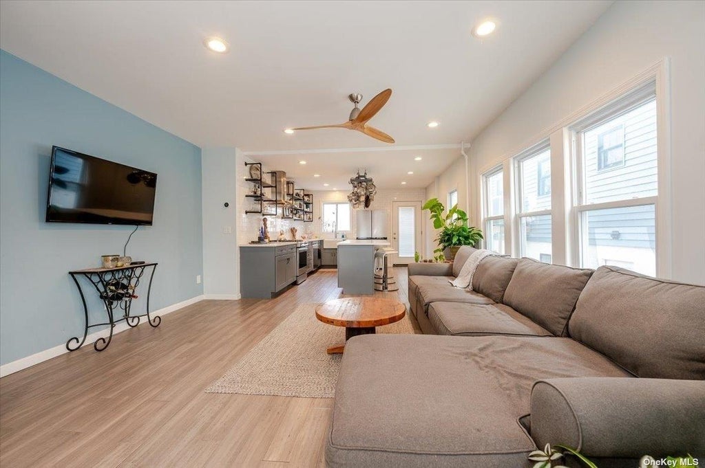 4 of 18 - 313 Market St., Long Beach, NY