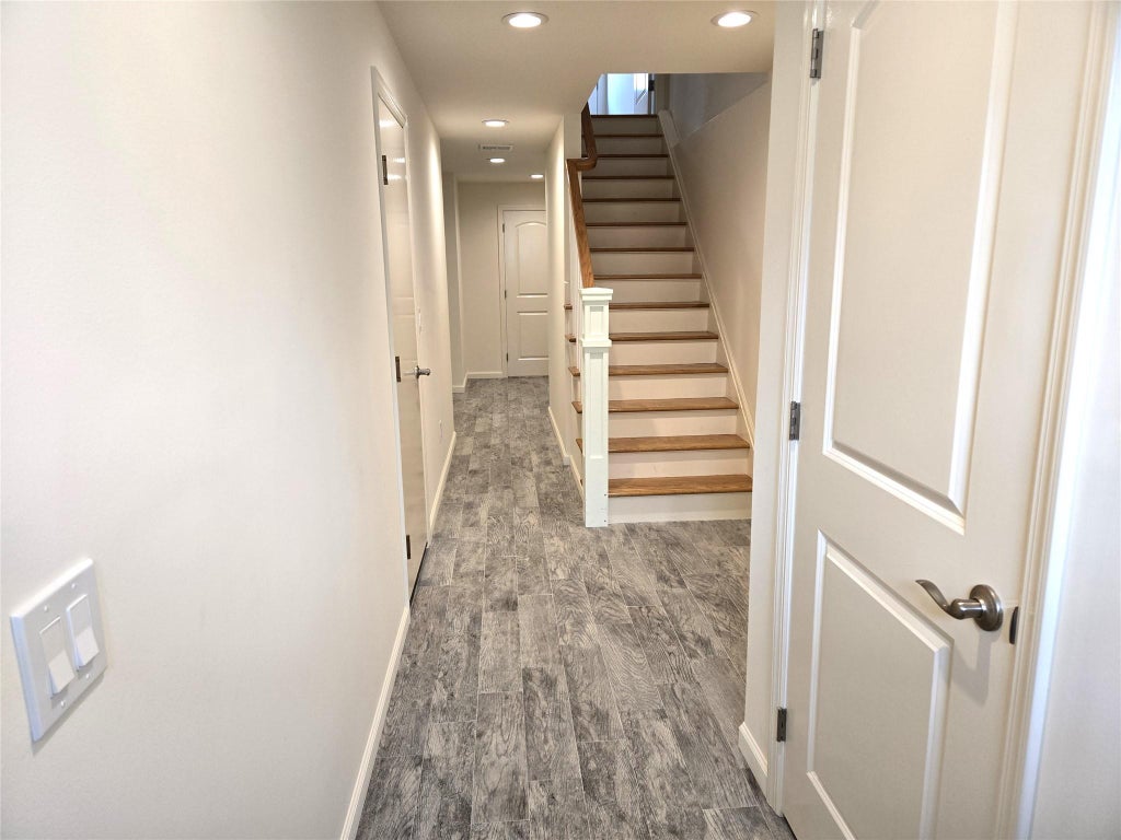 14 of 19 - 23 Kirkwood Road A, Port Washington, NY