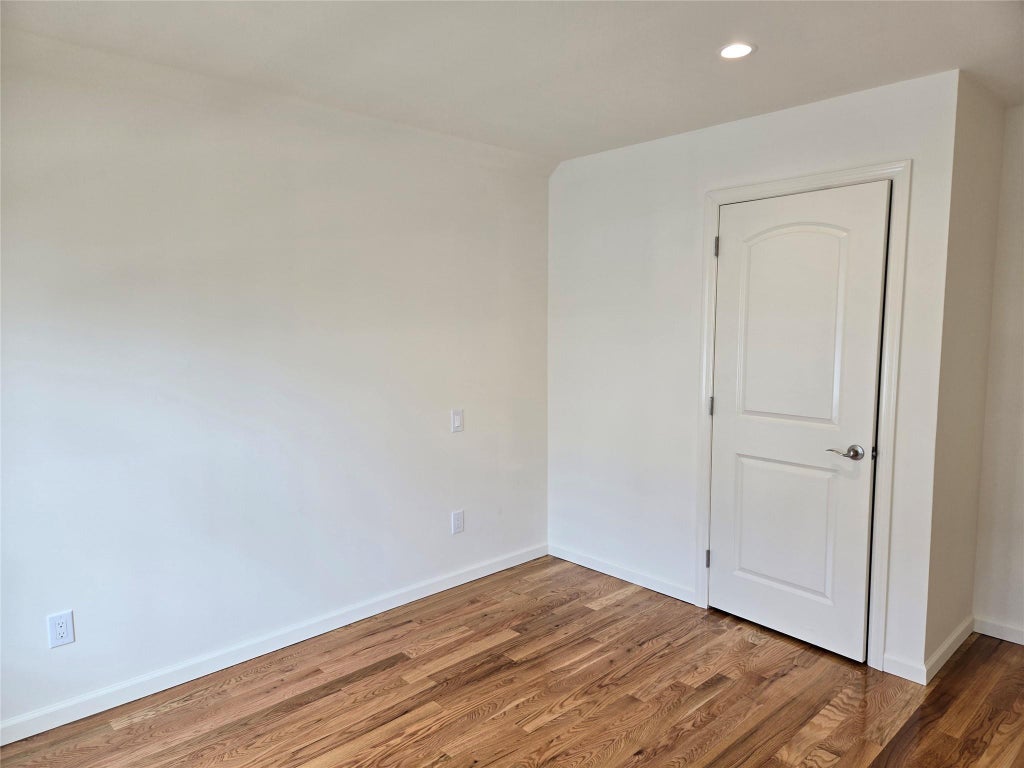 11 of 20 - 23 Kirkwood Road B, Port Washington, NY
