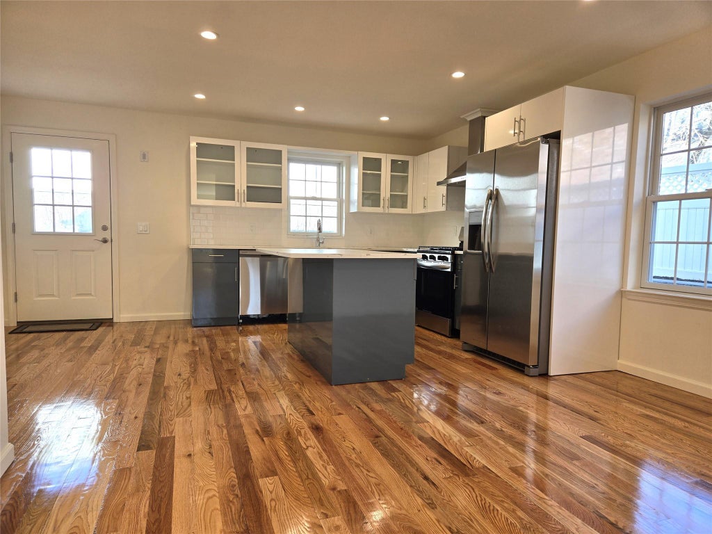 3 of 20 - 23 Kirkwood Road B, Port Washington, NY