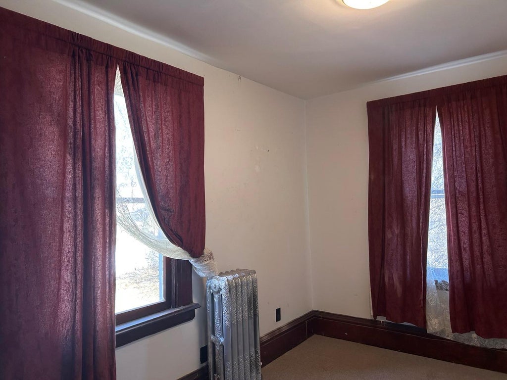 3 of 26 - 166 Highland Avenue, Middletown, NY