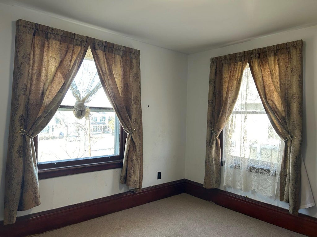 5 of 26 - 166 Highland Avenue, Middletown, NY