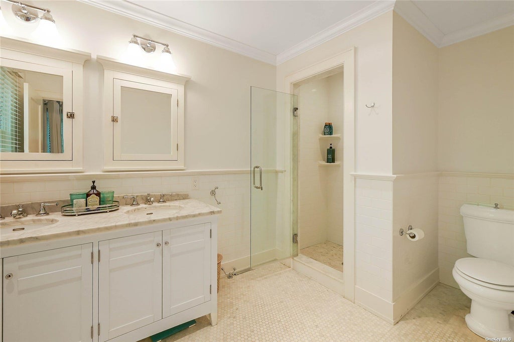 12 of 32 - 1600 Pine Tree Road, Cutchogue, NY