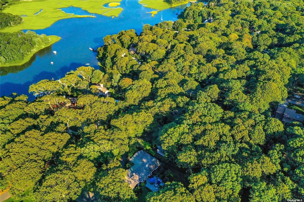 28 of 32 - 1600 Pine Tree Road, Cutchogue, NY