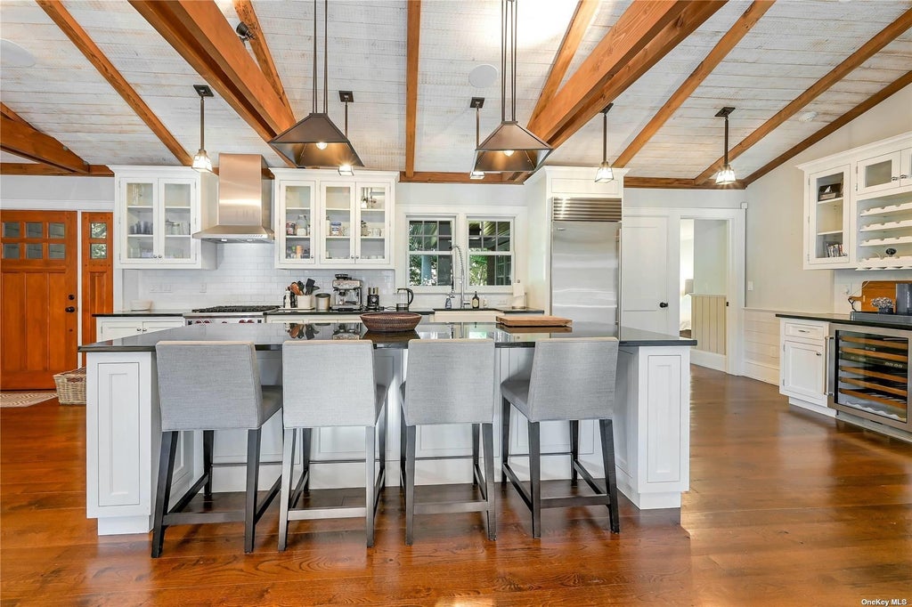 6 of 32 - 1600 Pine Tree Road, Cutchogue, NY